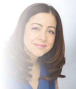 Photo of Sandy Ameer-Beg who is the owner of Acclaimed Mortgage Consultancy